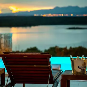 Luxury Allen With Pool Apartman Klimno